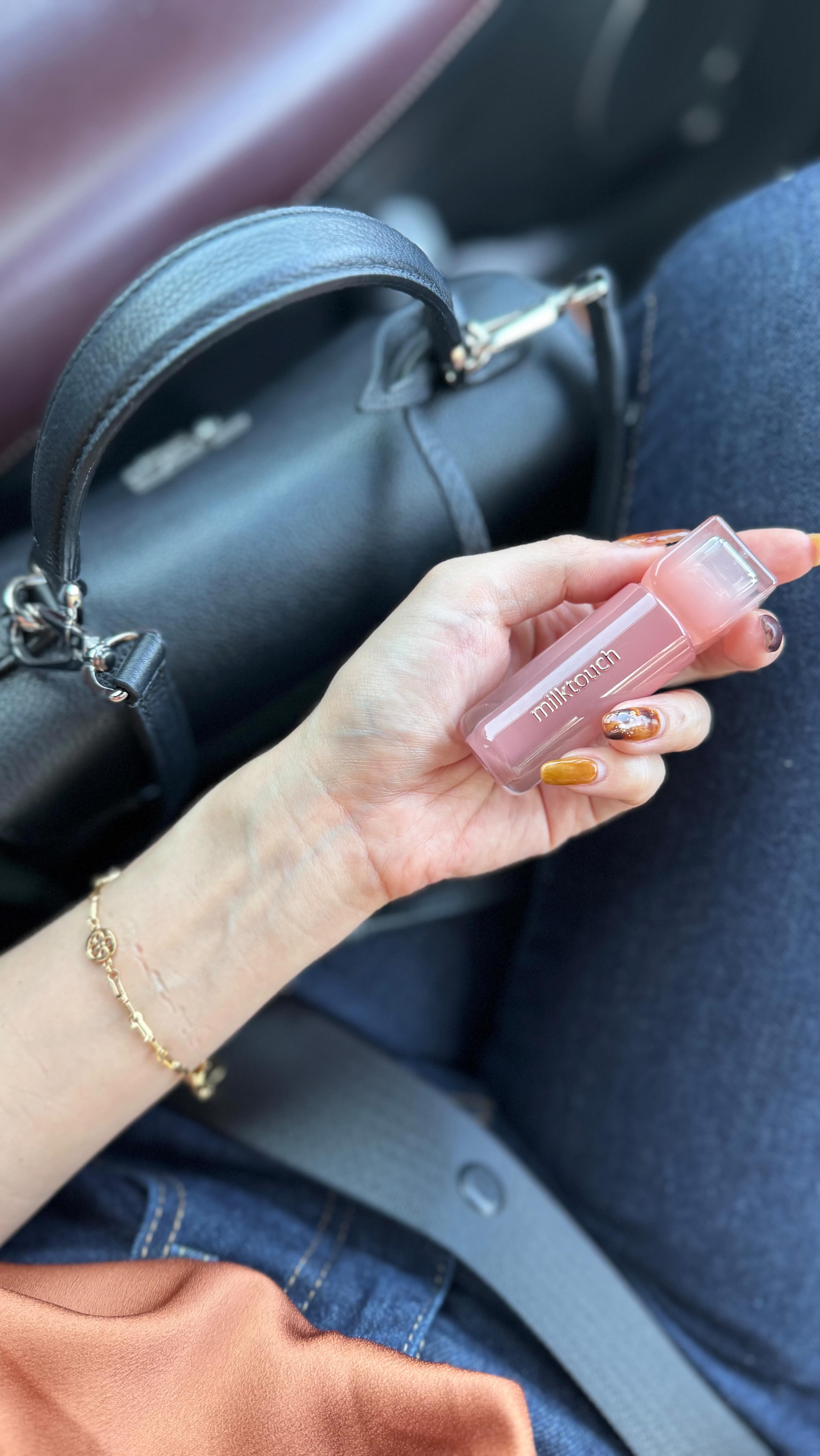 デューステインシアーリップグロス 01 モーニングヘイズ(WEB限定色