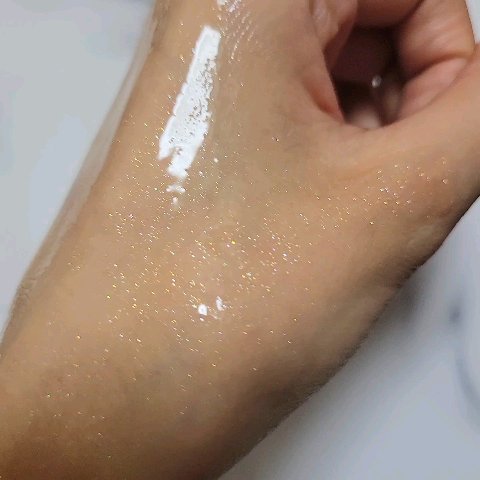 ラリン s&k ラグジュリアス ドライシマーオイル/Laline/ボディオイルの動画クチコミ5つ目