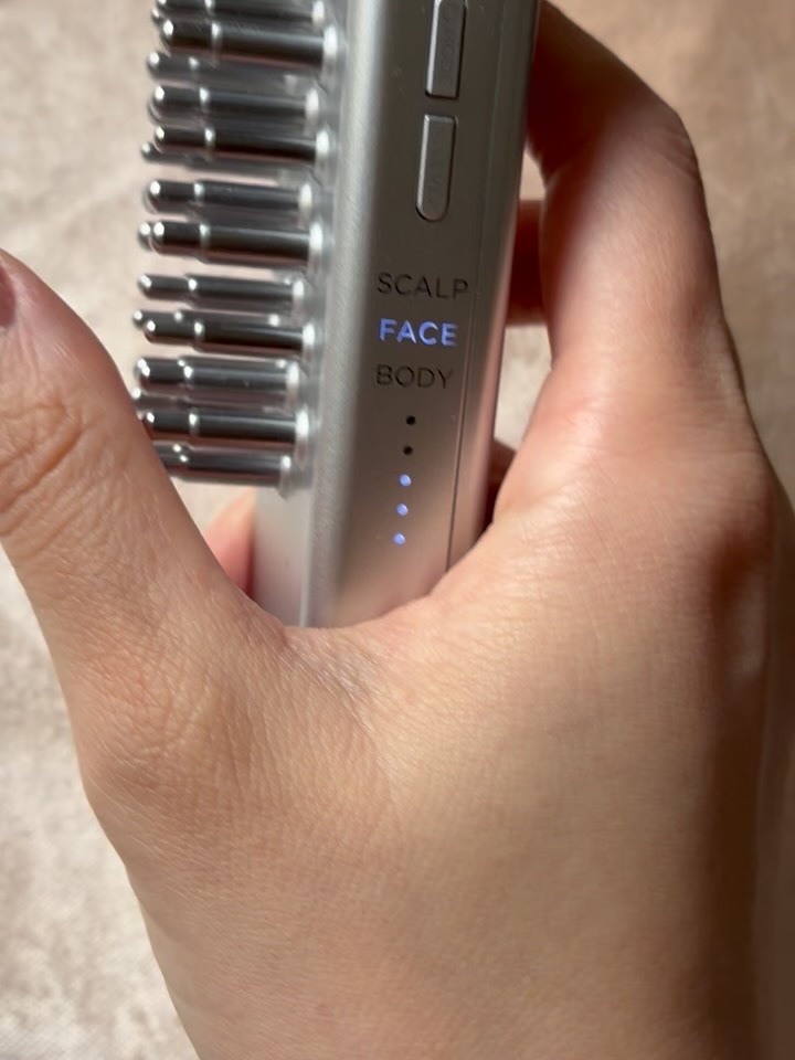 EMSリフトブラシ/SALONIA/ボディケア美容家電を使ったクチコミ（3枚目）
