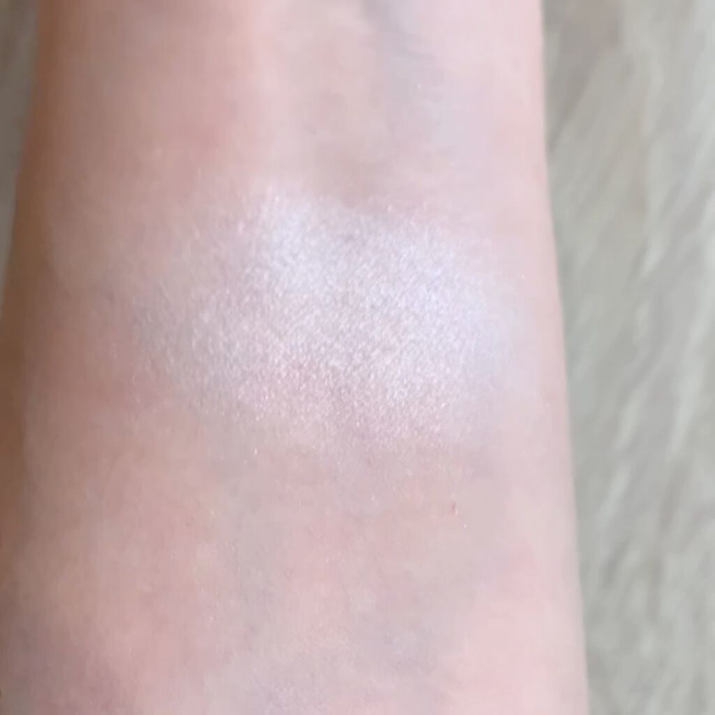 ハイライター N01 シルキーベージュ/キャンメイク/パウダーハイライトを使ったクチコミ（3枚目）