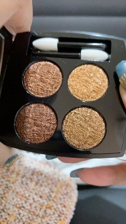 レ キャトル オンブル ツイード/CHANEL/アイシャドウパレットの人気ショート動画