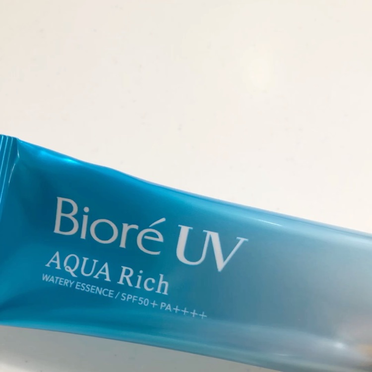 ビオレUV アクアリッチ ウォータリーエッセンス/ビオレ/日焼け止めローションを使ったクチコミ（2枚目）