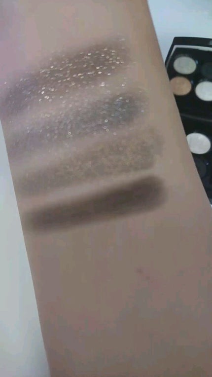 レ キャトル オンブル/CHANEL/アイシャドウパレットを使ったクチコミ(1枚目)