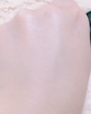 スイ ブラック メイクアップ ウォーター/ANNA SUI/化粧下地の動画クチコミ2つ目