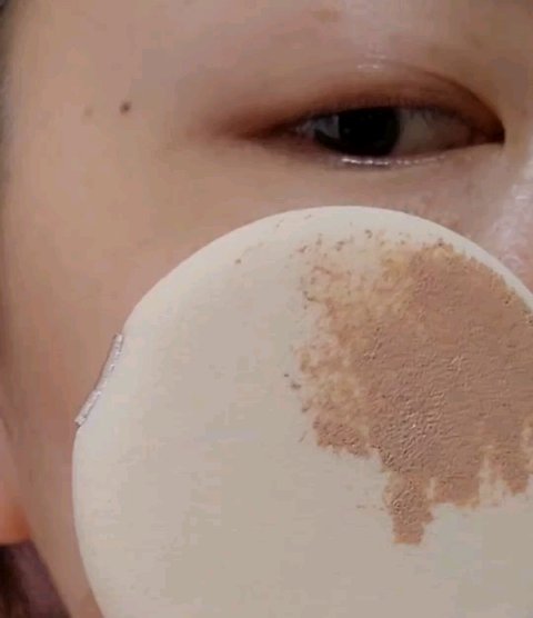 グロウ＆カバークッションファンデーション/パーフェクトワン/クッションファンデーションを使ったクチコミ（3枚目）