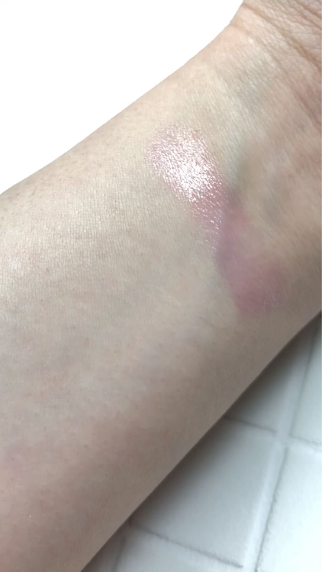 サムシングピュアブルー イノセントフェイスパウダー/JILL STUART/プレストパウダーの動画クチコミ1つ目