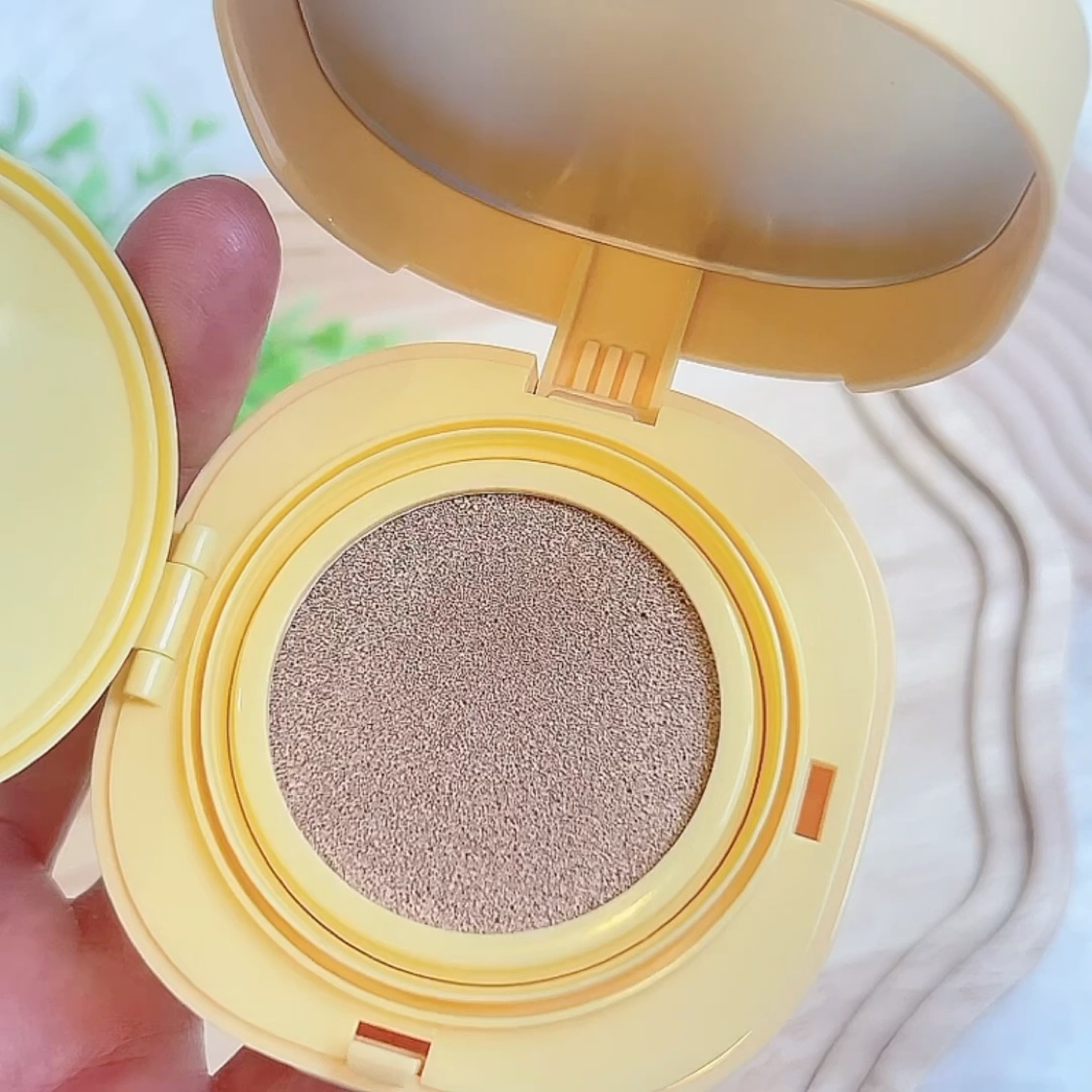 クラウドオールウェイズオン クッションファンデ ーション/FRESHO2/クッションファンデーションの動画クチコミ4つ目