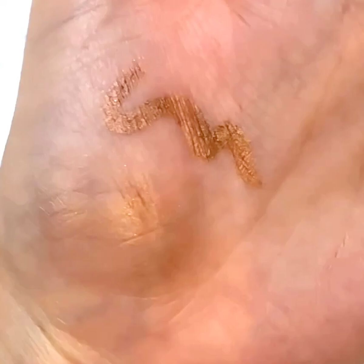 アヴァンセ ジョリ･エ ジョリ･エ クリーミィカラーライナー/アヴァンセ/ペンシルアイライナーの動画クチコミ3つ目