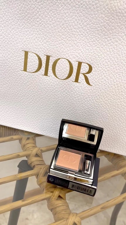 モノ クルール クチュール/Dior/単色アイシャドウの人気ショート動画