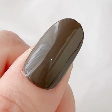 LA PEAU DE GEM nail polish/la peau de gem./マニキュアの動画クチコミ1つ目