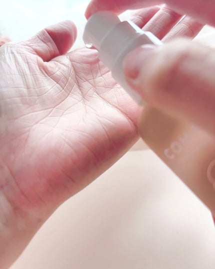 スタイリングオイル<ナチュラル&ライトウェット>/COHARU/ヘアオイルを使ったクチコミ(2枚目)