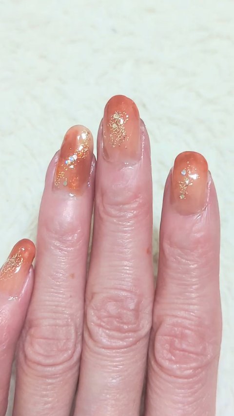 カラフルネイルズ/キャンメイク/マニキュアを使ったクチコミ（1枚目）