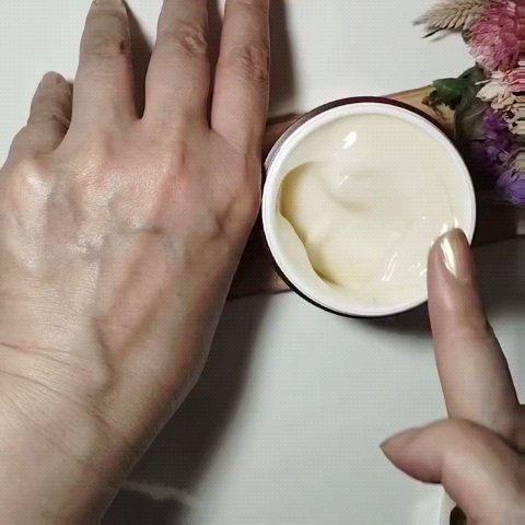 グレイスワン リンクルケア　リンクルリフトジェル【医薬部外品】/グレイスワン/オールインワン化粧品の動画クチコミ1つ目