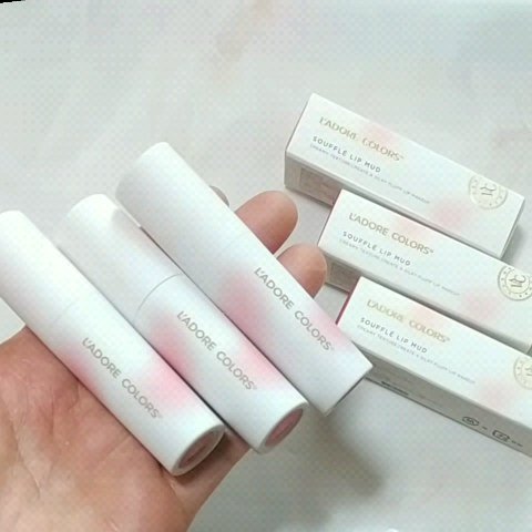 スフレマットリップ/L'adore Colors/口紅の動画クチコミ1つ目