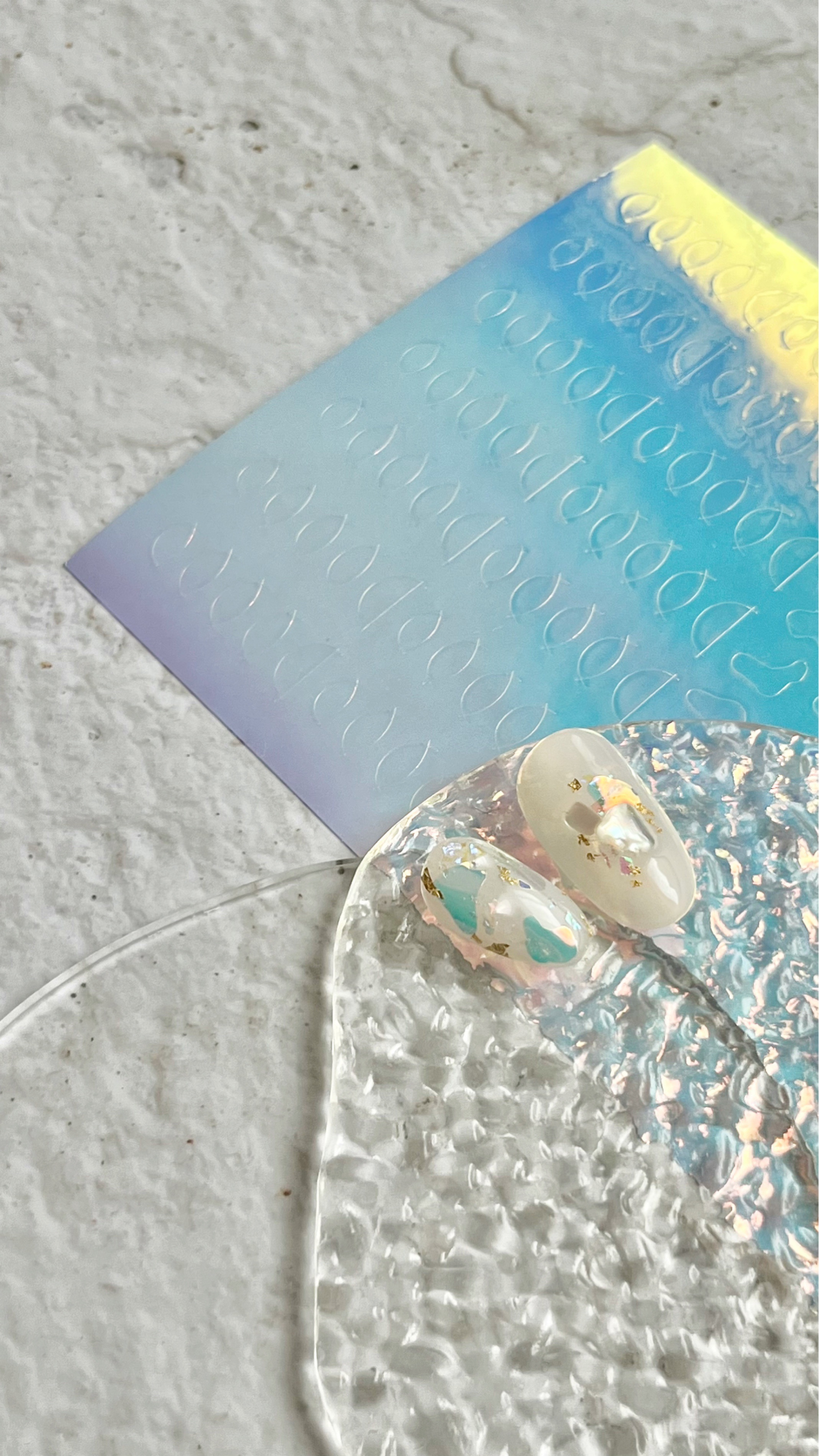 naomiプロデュース オーロラフィルムシール union/tsumekira/ネイルシールの動画クチコミ1つ目