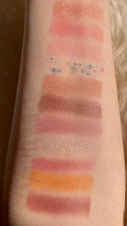 GO TRAVEL 15色アイシャドウパレット/FOCALLURE/アイシャドウパレットの人気ショート動画