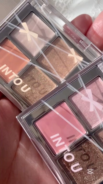 INTO U ローテーショナルアイシャドウパレット/INTO U/アイシャドウパレットの人気ショート動画