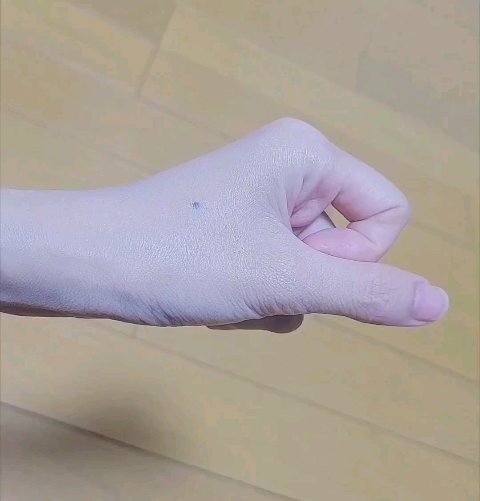 ALBION アルビオン タイトフィルム ファンデーション PROのクチコミ「形状記憶ポリマーで引き締まる！滑らか小顔！

アルビオン タイトフィルム ファンデーション P.....」（2枚目）