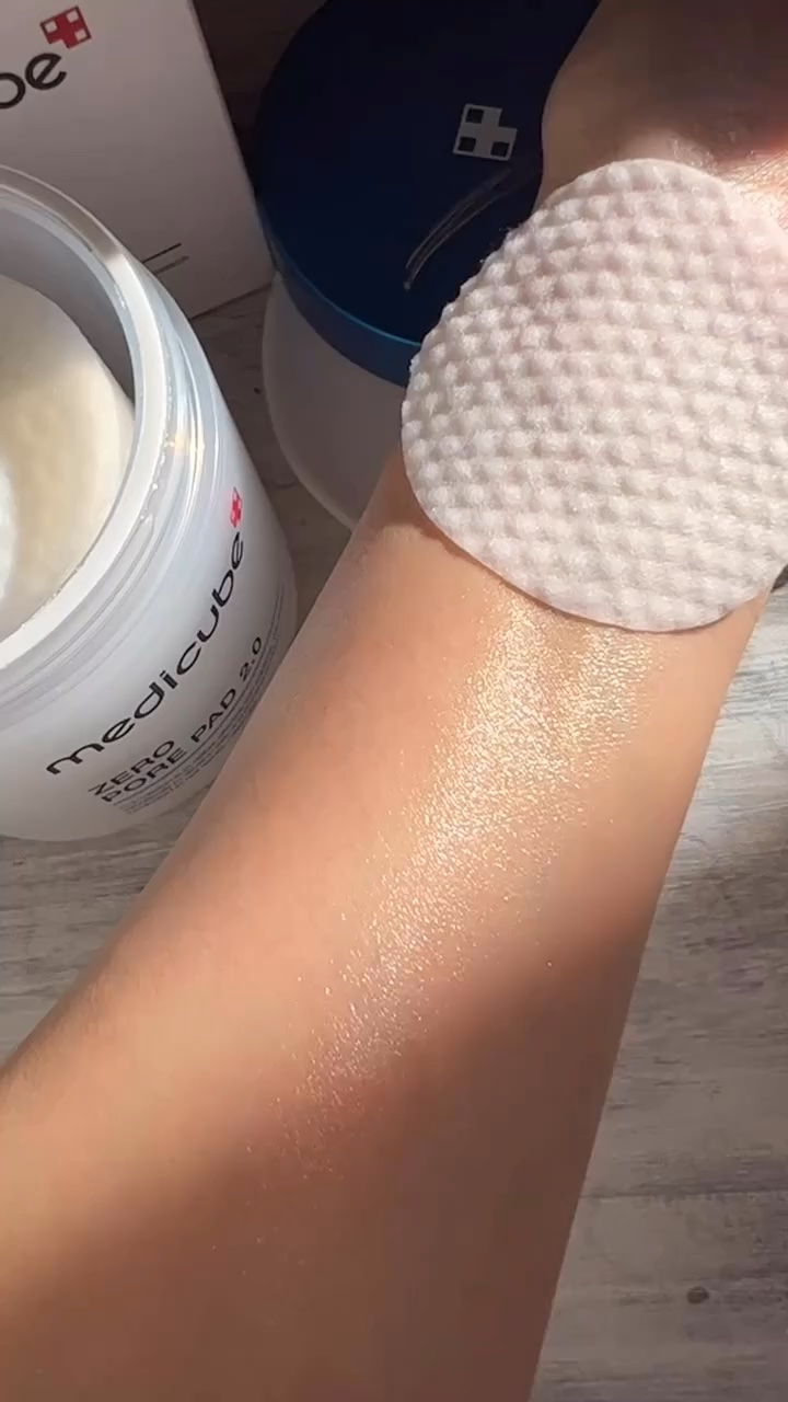 ゼロ毛穴パッド 2.0/MEDICUBE/トナーパッドを使ったクチコミ（1枚目）