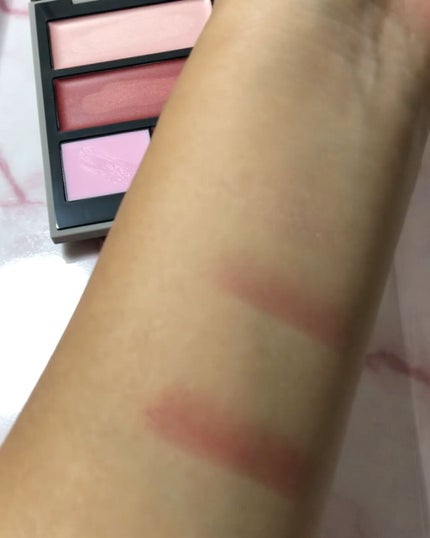 グローフリーダムパレットライジング/THREE/クリームハイライトを使ったクチコミ(3枚目)