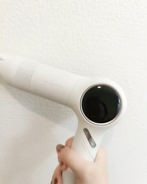 プレミアム ビューティ ドライヤー 03/Ur.Salon/ドライヤーの動画クチコミ2つ目