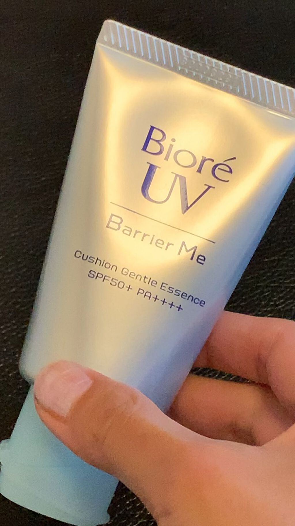 ✨ビオレ アクアリッチライトアップエッセンス✨

SPF50+・PA++++💕
肌表面にキメより微細な凹凸塗膜をつくり、可視光を多方面に拡散させる可視光コントロール技術によりふんわり輝くお肌に💕

テクスチャーは少量なのに、伸ばしやす