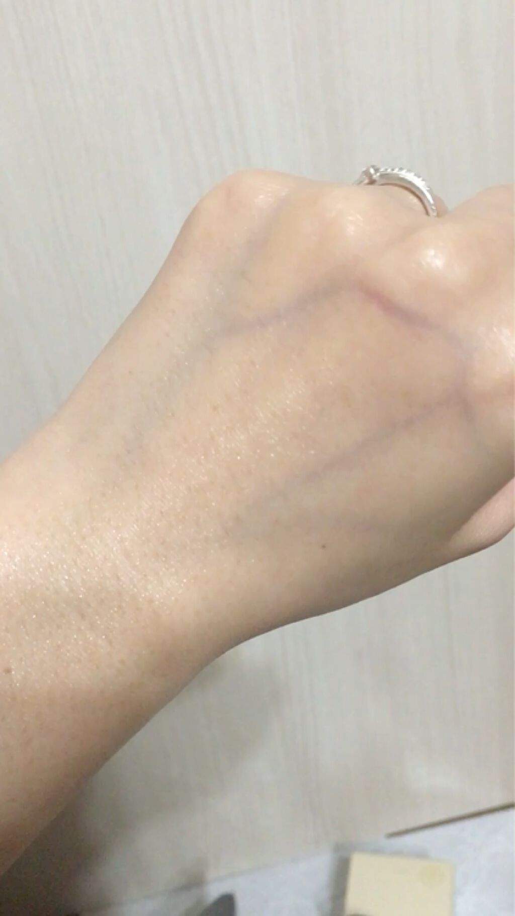 メディカルリンクルジェルクリーム/アカラン/オールインワン化粧品の動画クチコミ3つ目