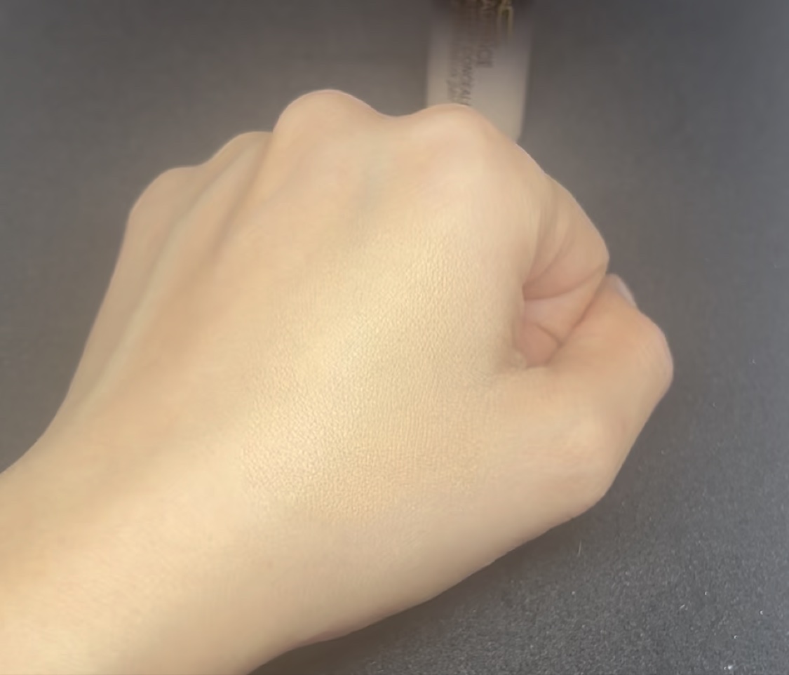 スタジオ ラディアンス 24 ルミナス コンシーラー/M・A・C/リキッドコンシーラーを使ったクチコミ（3枚目）