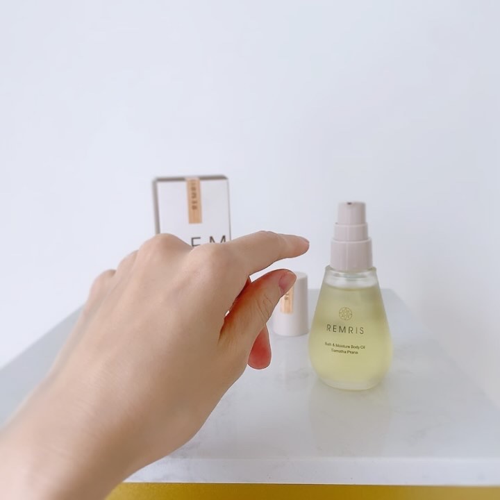 バス＆モイスチャーボディオイル Samatha Prana（サマタプラーナ）/REMRIS/ボディオイルを使ったクチコミ（2枚目）