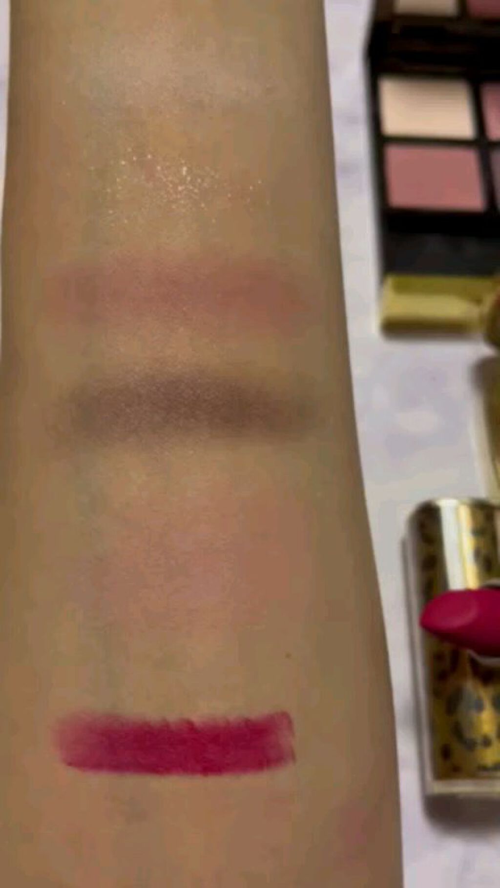 ブラッシュオブローズ ルミナスチークカラー/DOLCE&GABBANA BEAUTY/パウダーチークの動画クチコミ2つ目