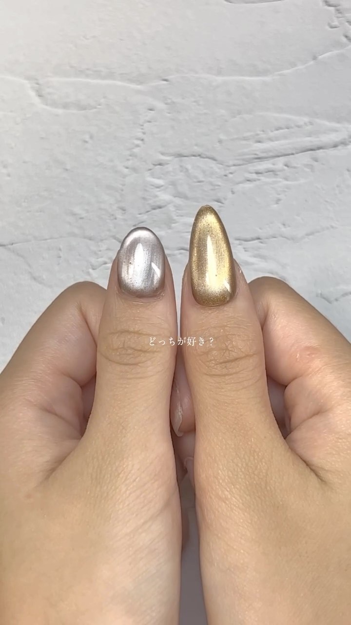 セリアのマグを手に入れた🖐️

ジェルとパウダーがそれぞれ3種類出たらしい！

ジェルは3つとも買えたけど
パウダーは売り切れてて2種類しか買えなかった😢
やっぱりすごい人気みたい

今回は３種類あるうちのブラウンを使ってみました🤎
