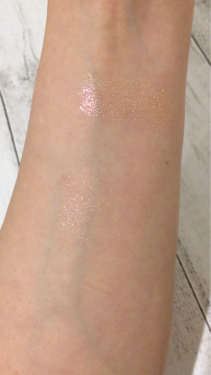 ダズル ハイライター/M・A・C/パウダーハイライトの動画クチコミ1つ目