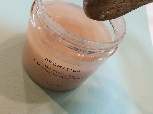 デュアルスカルプケアシャンプーブラシ/AROMATICA/スカルプブラシの動画クチコミ1つ目