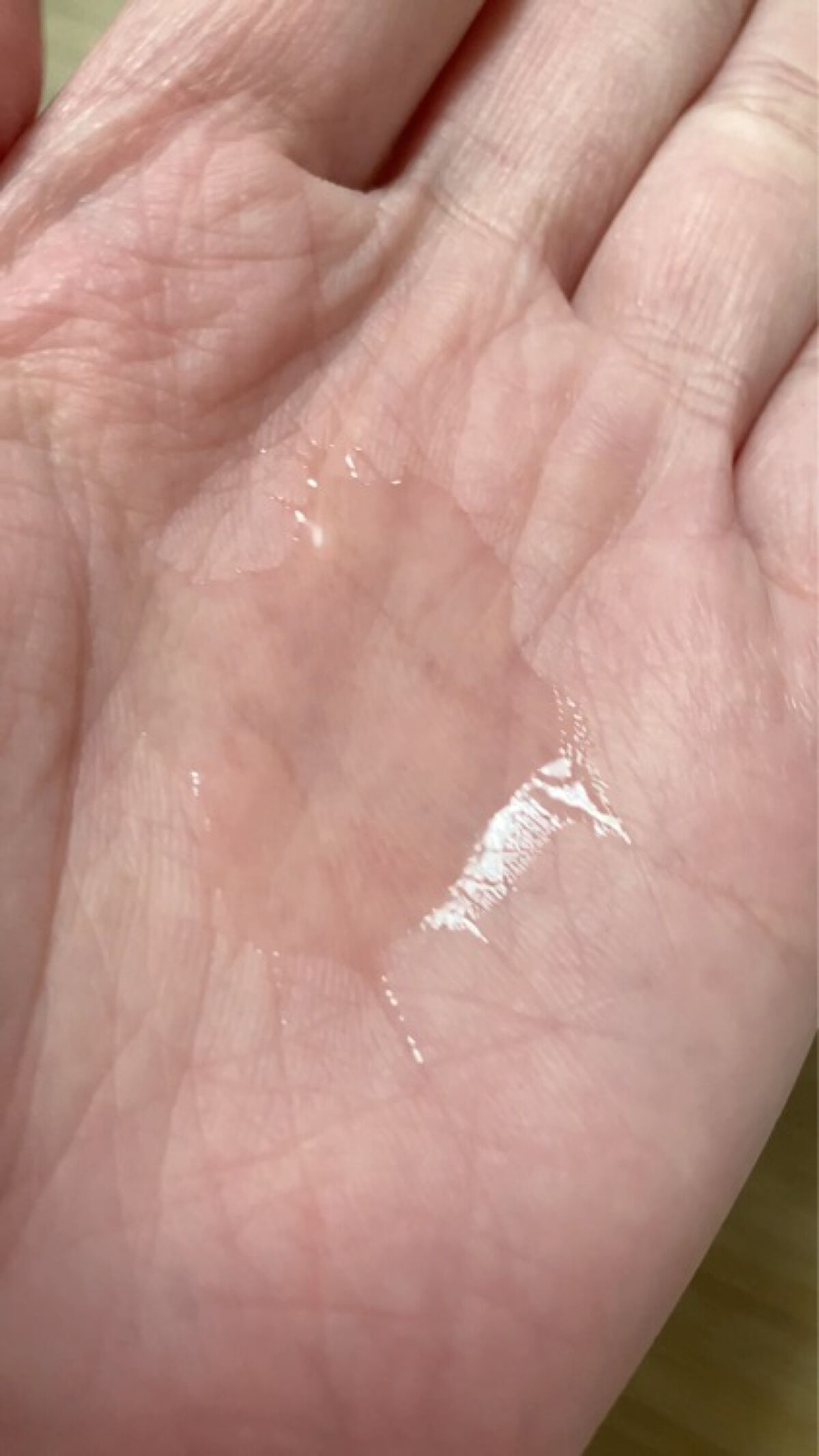 エッセンシャル プレミアム ウォータートリートメント EXスムース/エッセンシャル/アウトバストリートメントを使ったクチコミ（2枚目）