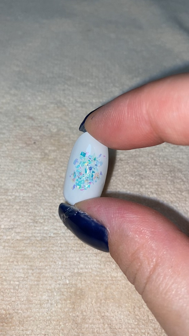 グリッター６個セット/DAISO/ネイルチップ・パーツの人気ショート動画