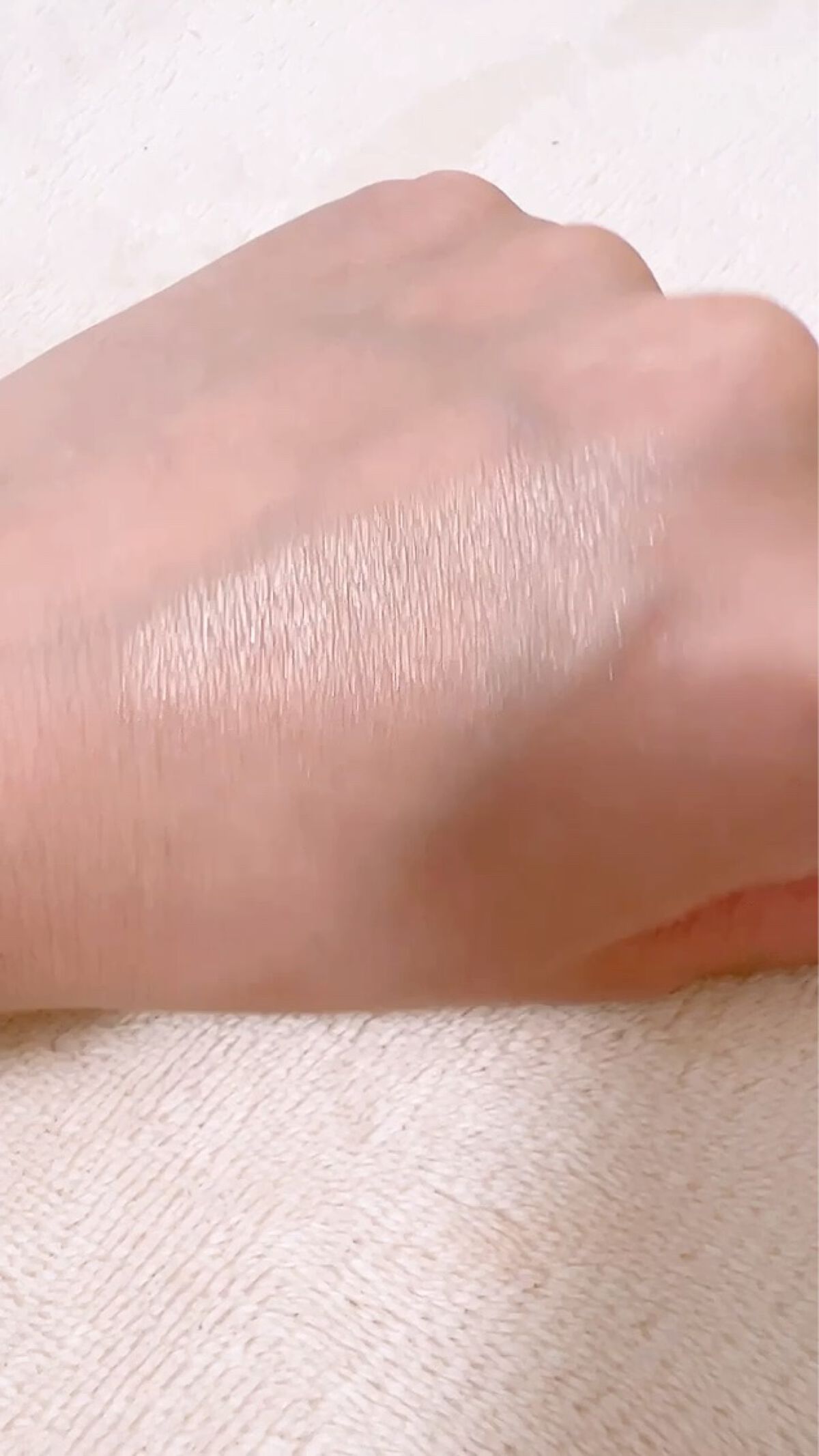 ホリデーハイライター/dasique/パウダーハイライトの動画クチコミ4つ目