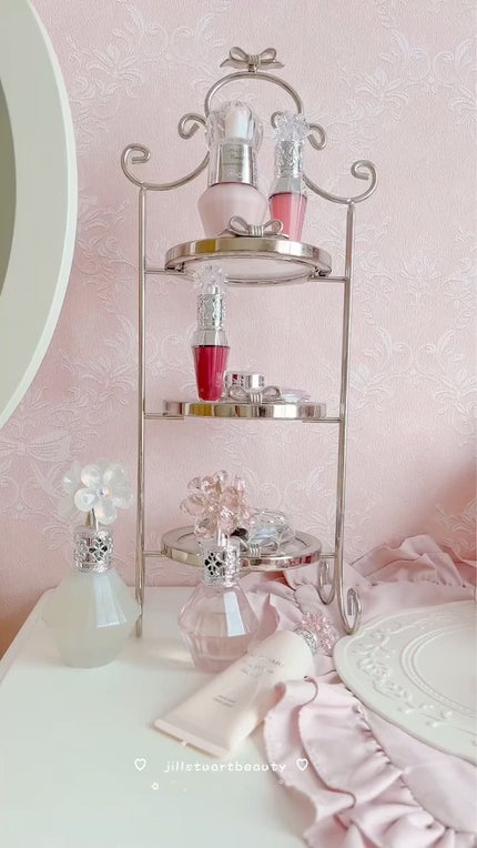 ジルスチュアート イルミネイティング セラムプライマー/JILL STUART/化粧下地の人気ショート動画