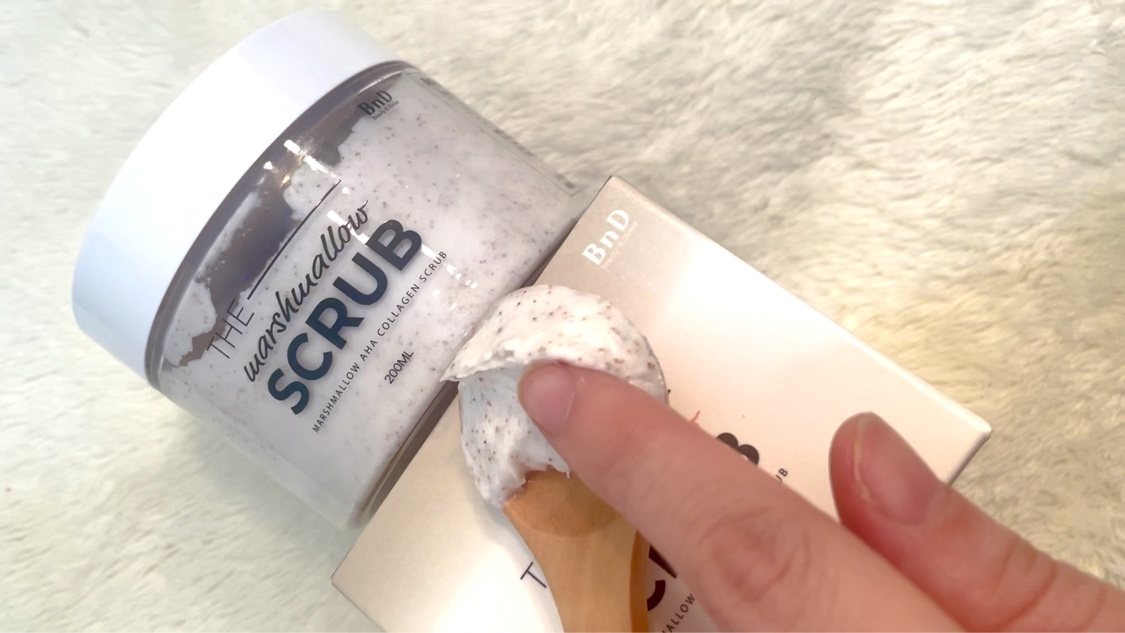 BnD マシュマロ コラーゲン AHA スクラブ /BnD/ボディスクラブを使ったクチコミ（3枚目）