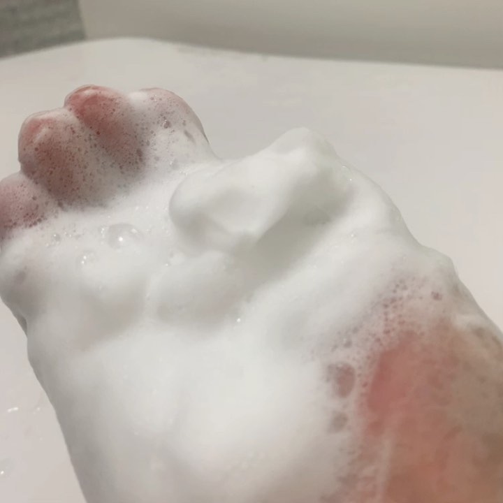 フリーリア ダブルクレンジングE /コープ/洗顔フォームの動画クチコミ1つ目