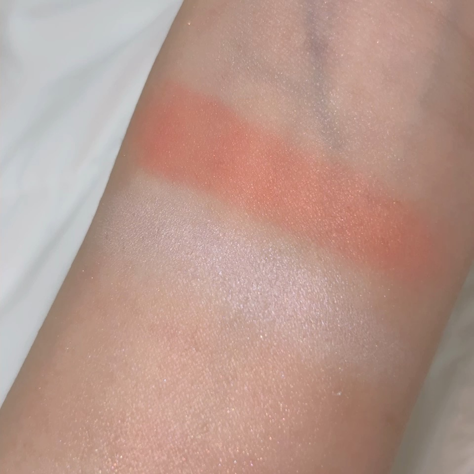 ベイクドブラッシュ/Glint/パウダーチークの動画クチコミ4つ目