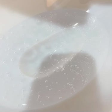 白湯【透明感追求】 on LIPS 「【手軽にできる炭酸洗顔🛁】シュワシュワで気持ちいい...!!✨..」（2枚目）