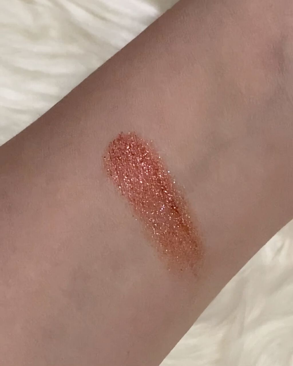 エクストラ ディメンション フォイル アイシャドウ M·A·C フロステッド ファイヤーワーク/M・A・C/単色アイシャドウの動画クチコミ5つ目