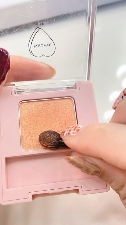 フーミー シングルアイシャドウ/WHOMEE/単色アイシャドウの人気ショート動画