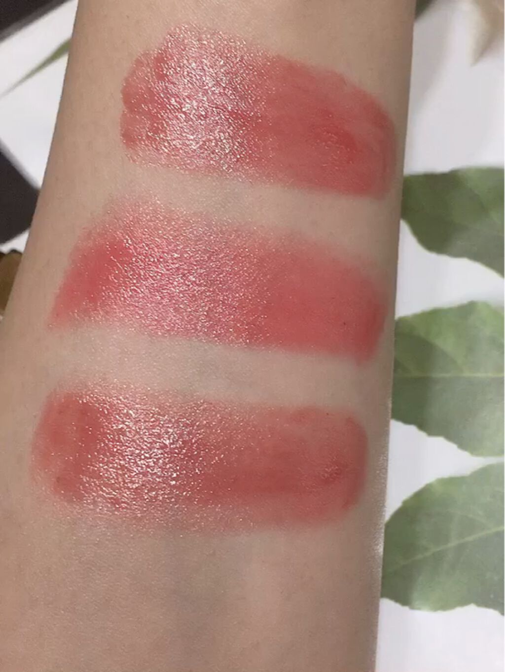 ラスティンググロスリップ/CEZANNE/口紅を使ったクチコミ（3枚目）