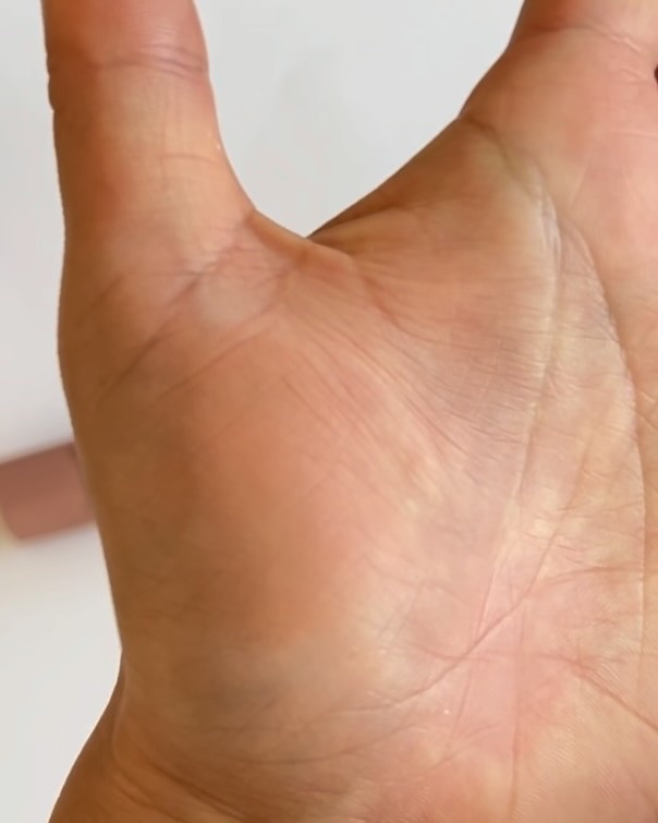 ウインク アイ シェード プライマー/Javin De Seoul/リキッドアイシャドウの動画クチコミ3つ目