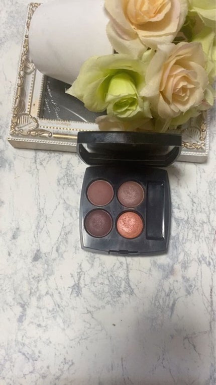 レ キャトル オンブル/CHANEL/アイシャドウパレットの人気ショート動画