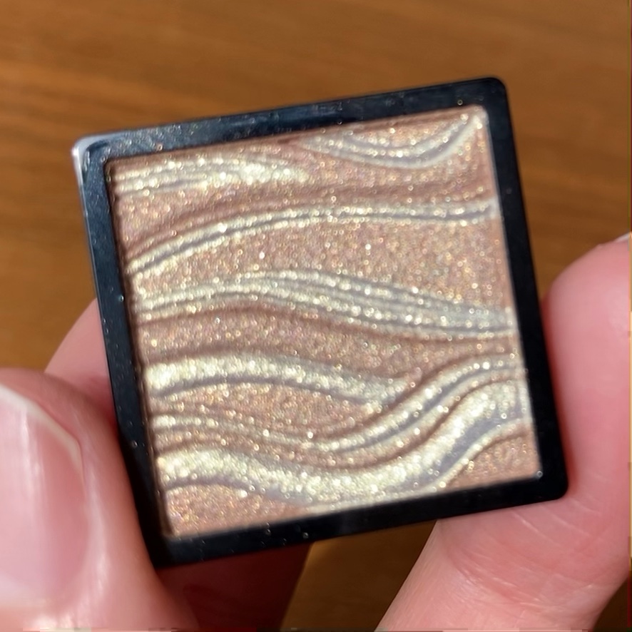 ドラマティックアイカラー (パウダー)/(クリーム)/マキアージュ/アイシャドウパレットの人気ショート動画