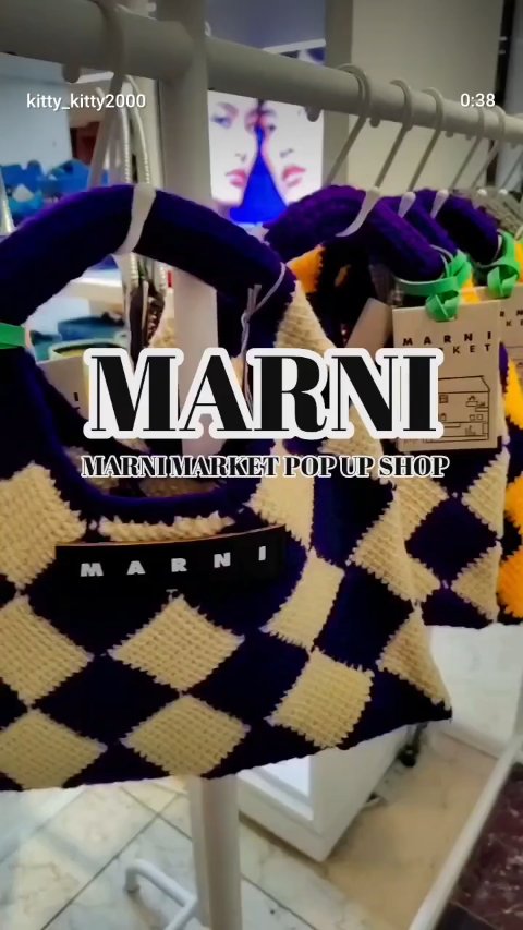 ★MARNI MARKET POP UP SHOP★

1週間だけの期間限定ショップ「千葉そごう」にマルニマーケットがポップアップをやっていたの…商品を手に取って見れるから是非行ってみて~期間限定ショップは12/1までなので急いでね！

「