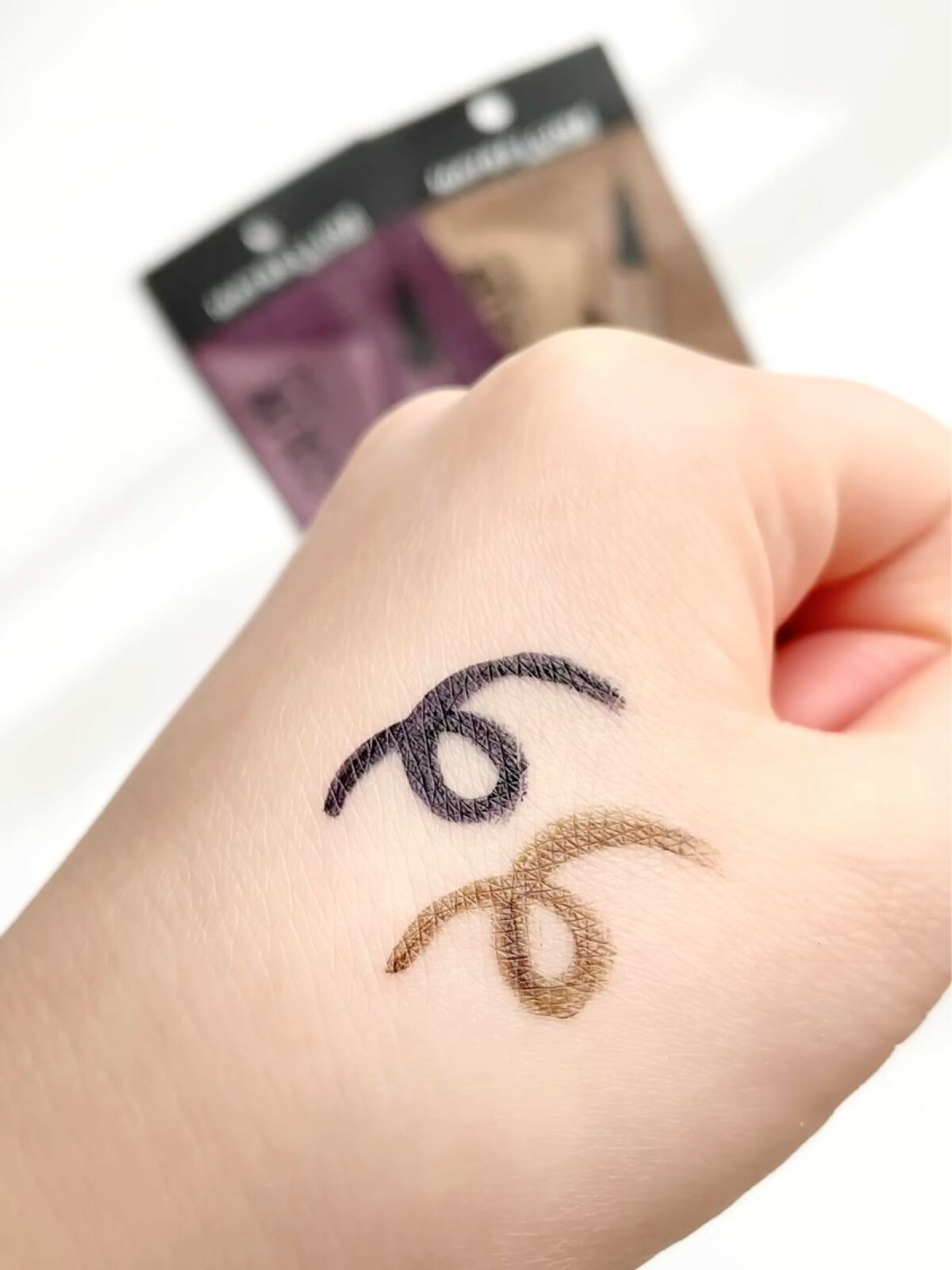 ウルトラカラー アイライナー/MAYBELLINE NEW YORK/リキッドアイライナーを使ったクチコミ（3枚目）