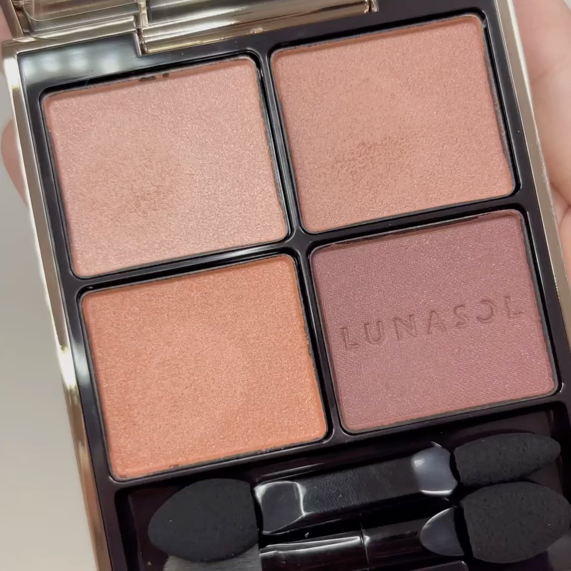 ルナソル アイカラーレーションN/LUNASOL/アイシャドウパレットの動画クチコミ1つ目